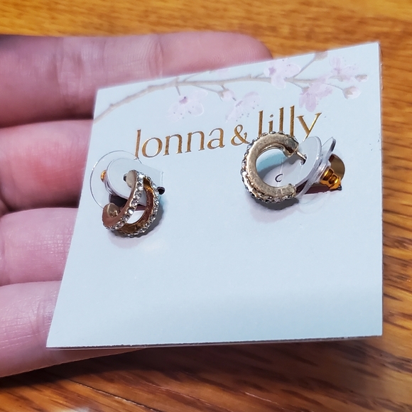 NEW! LONNA & LILLY Beautiful Classic Gold-Tone Inlaid Dual Mini Hoops Studs - Picture 4 of 4